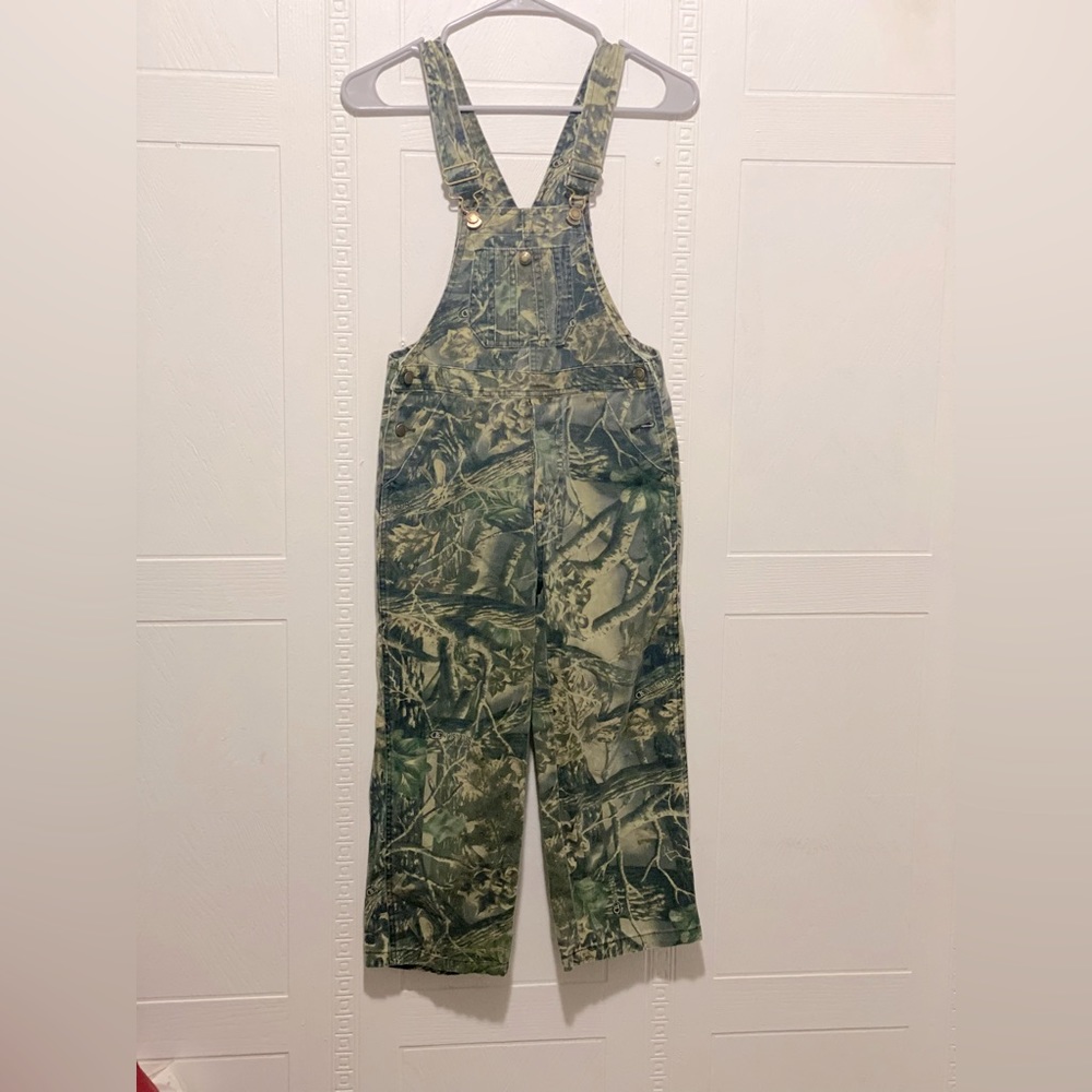 Vintage Cabela’s Youth Camouflage Overalls size small.